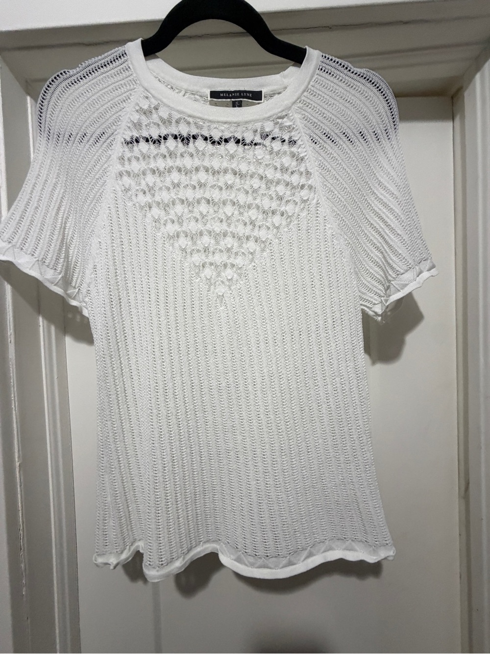 Melanie Lyne White Knit Short-Sleeve Pullover